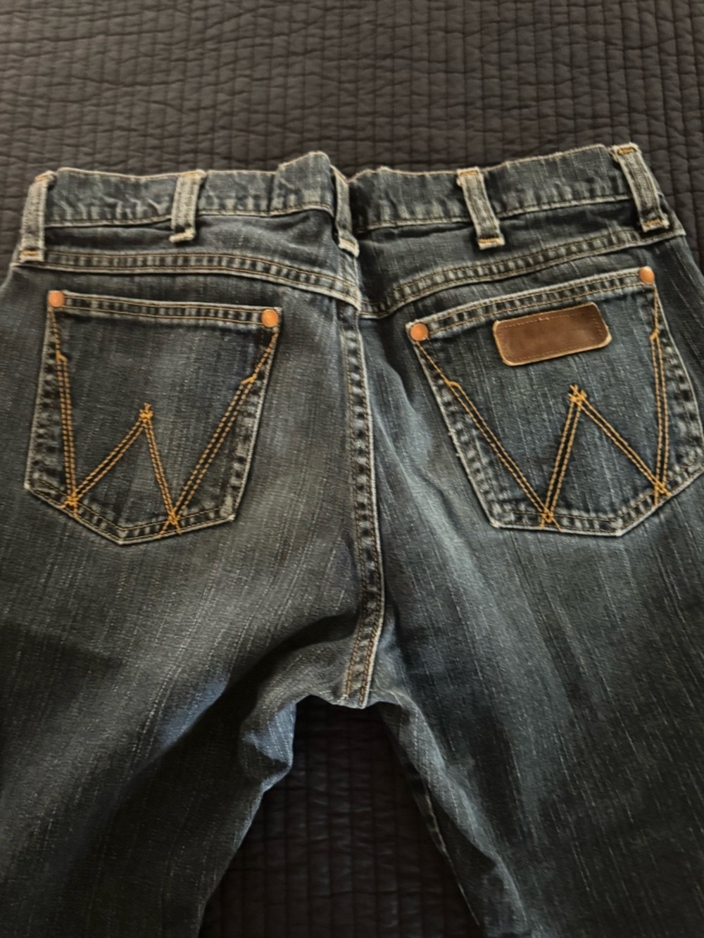 Made in USA! 
Wranglers
32x38 
Beautiful used boot cut jeans.